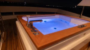 Rental-Boat-Moraitis-Red Rose 10