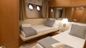 Rental-Boat-Moraitis-Red Rose 7